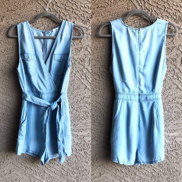 BB DAKOTA ✨NWOT✨ Tencel Chambray Deann Romper - Picture 4 of 7